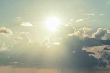 Leer noticia sobre:   20 de Agosto 2026  
 El sol, la luz ultravioleta y tus ojos 