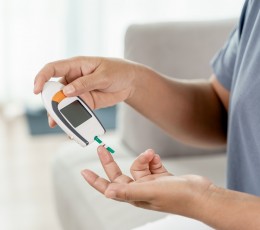 La importancia del examen de retina en pacientes diabéticos