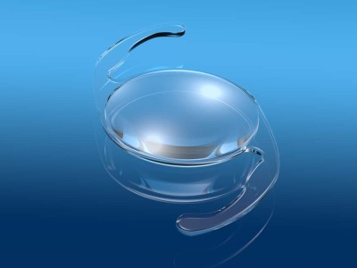 What are the types of intraocular lenses that exist?