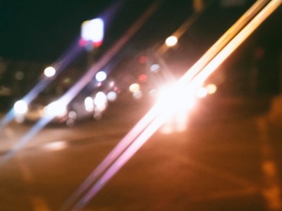 ¿Te molestan las luces al manejar? Atención a esto