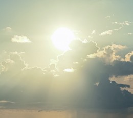 El sol, la luz ultravioleta y tus ojos