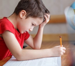 Signs may indicate a visual problem in children