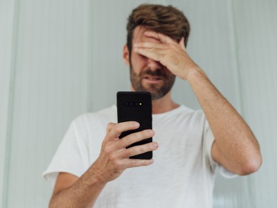 C&oacute;mo prevenir y tratar la sequedad ocular en un mundo digital